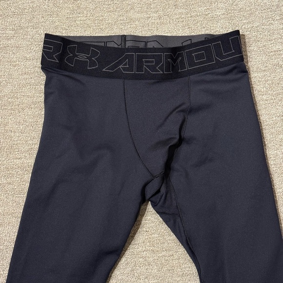 NWT Under Armour ColdGear Compression Leggings (Size M) - Picture 3 of 4